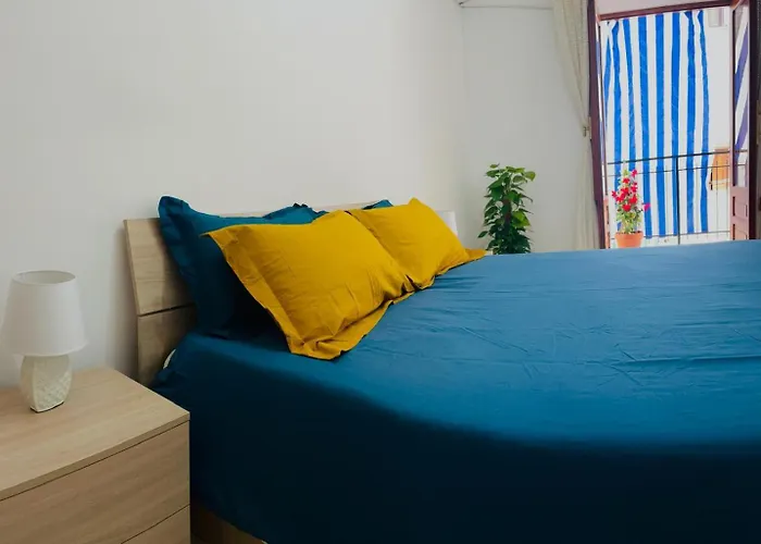 Casa Postierla Sea View * Чефалу